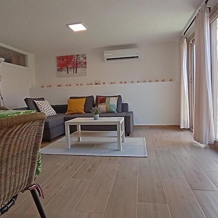 Vacanze Nella Casetta Пула Экстерьер фото